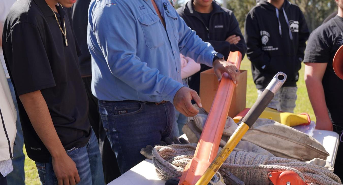 WREC Participates in Pasco High School Teach-In