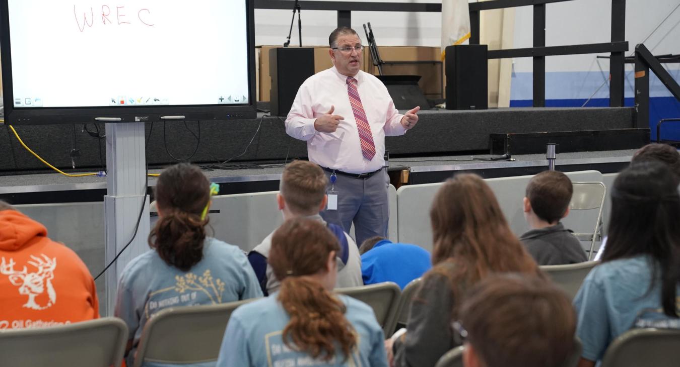 WREC's GM Speaks at Grace Christian School's Career Day