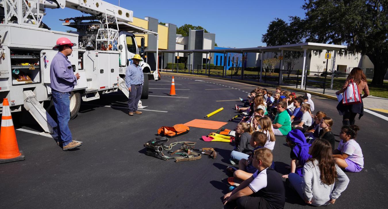 WREC linemen from our Bayonet Point office proudly participated in Shady Hills Elementary School’s Great American Teach-In! 