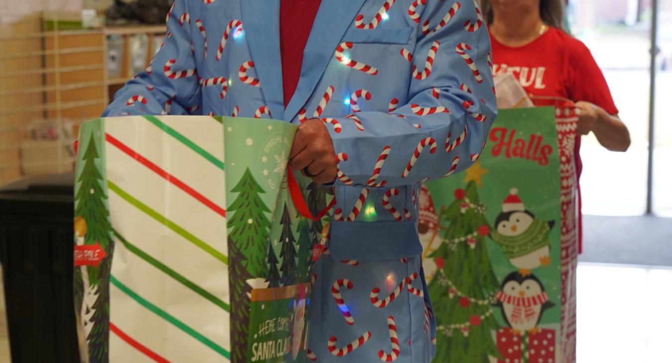 WREC Delivers Angel Tree Gifts to Fox Hollow Elementary School