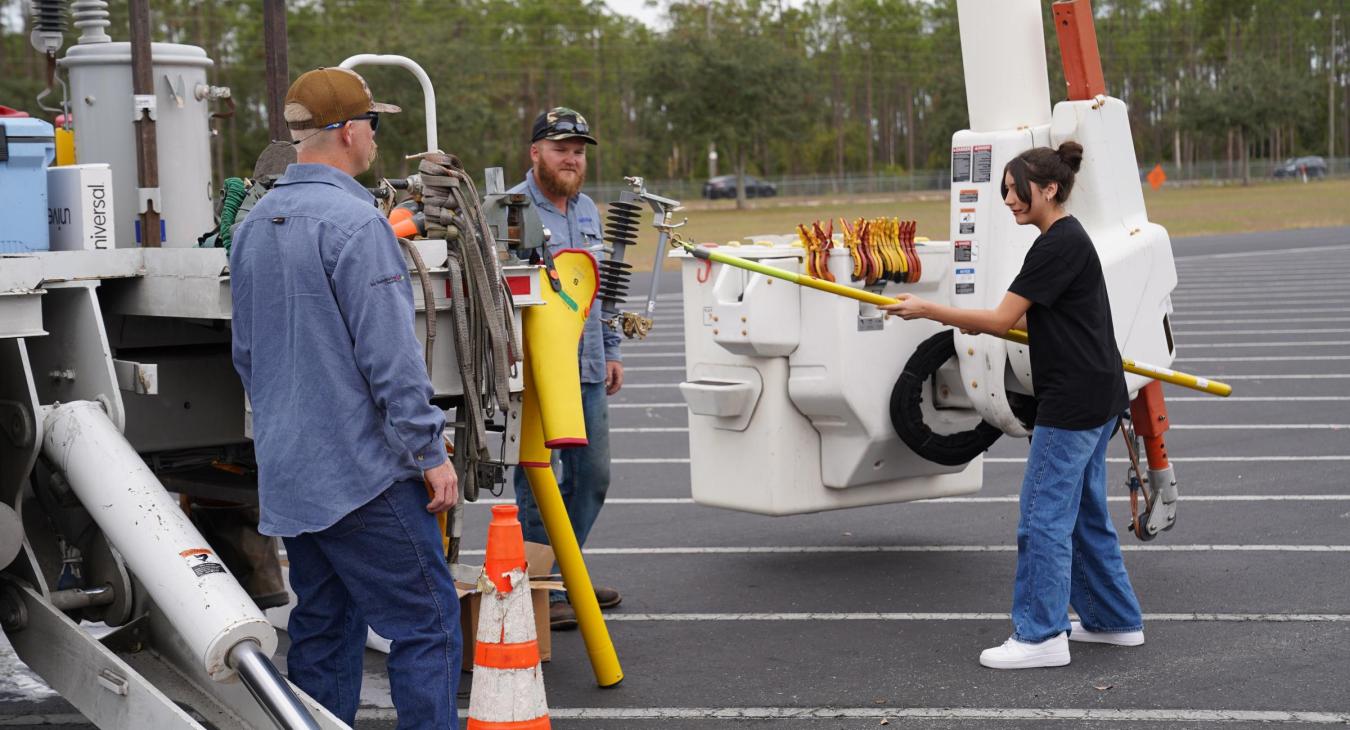 Linemen at Crews Lake M.S