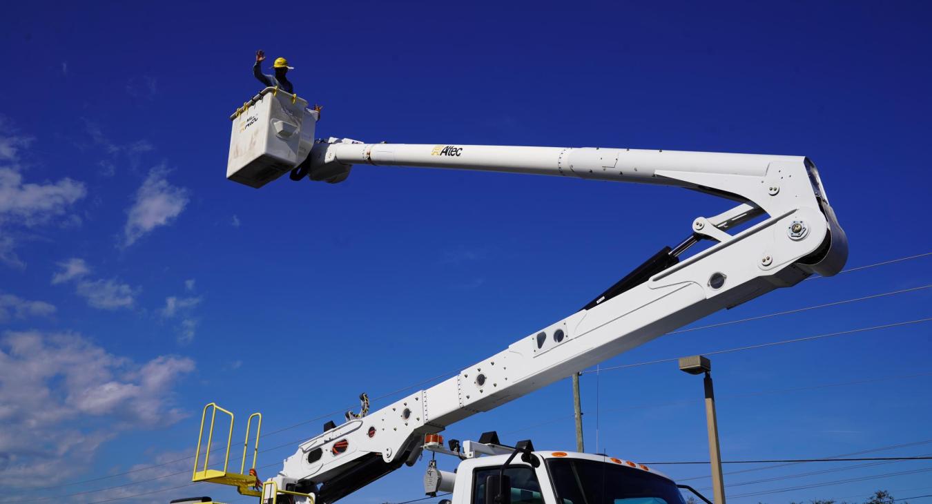 WREC Gives Safety Demonstration at Dayspring Academy