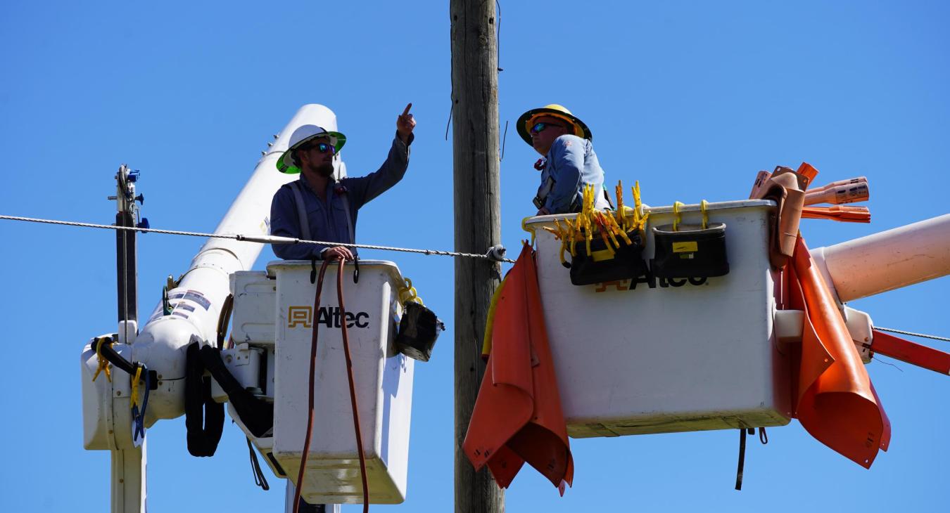 WREC Holds Gloving Orientation for Apprentice Linemen