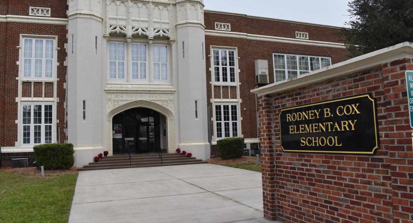 WREC Delivers Angel Tree Gifts to Cox Elementary School