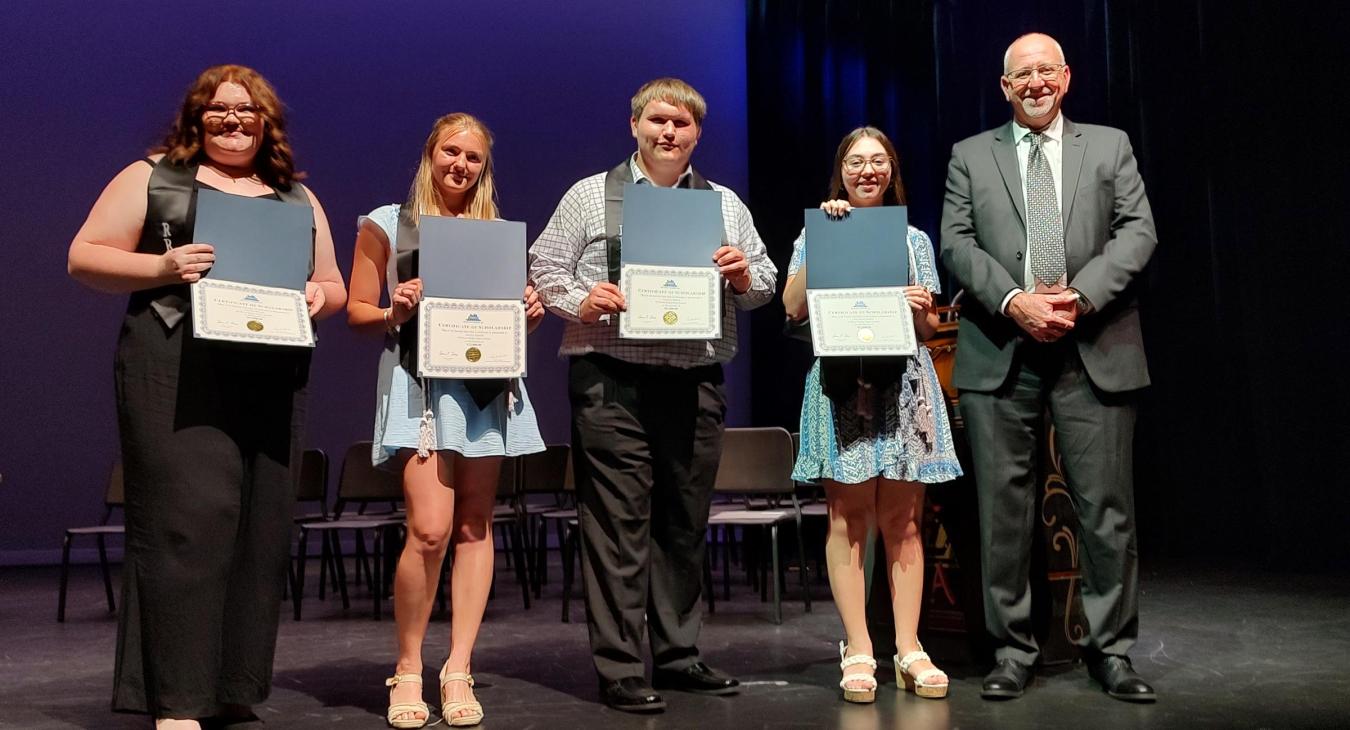 WREC Scholarships Awarded at River Ridge High School