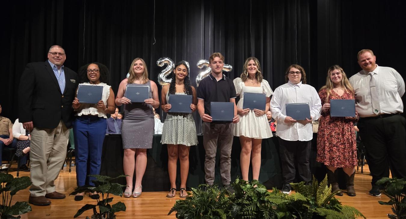 WREC Scholarships Awarded at River Ridge High School