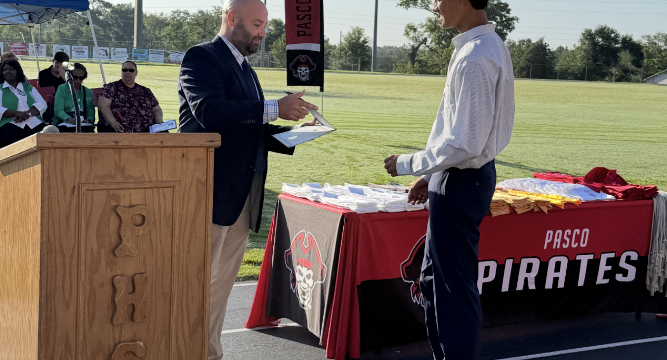 WREC Scholarships Awarded at Pasco High School