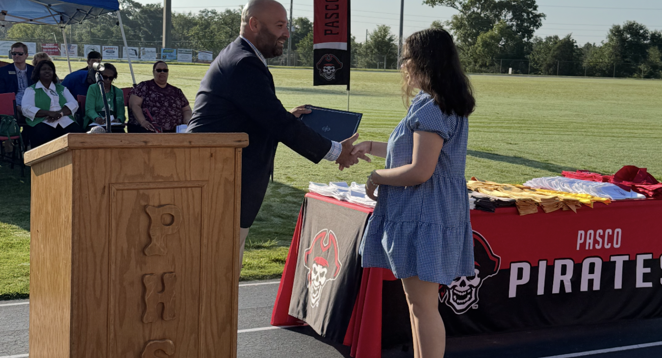 WREC Scholarships Awarded at Pasco High School