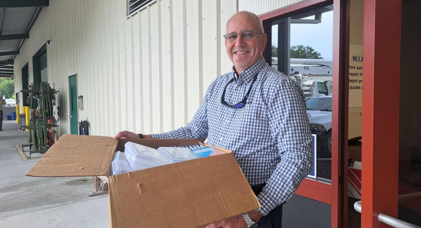 WREC Delivers School Supplies to Shady Hills and Moon Lake Elementary Schools